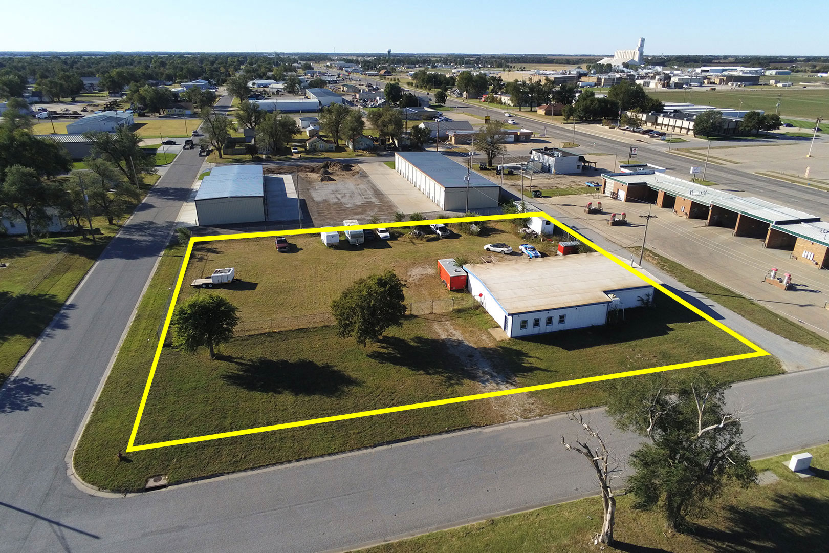 15 E. 5th Ave. & Additional Lot, SOUTH HUTCHINSON, KS 67505 McCurdy